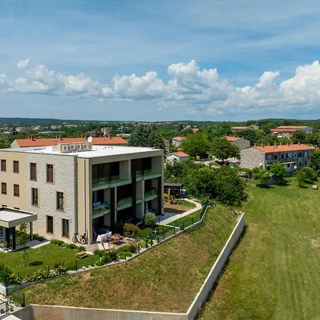Premium My Way With Panoramic Balcony דירה *